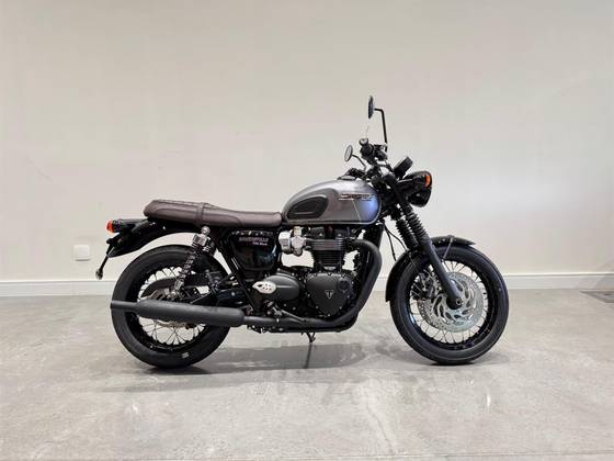 TRIUMPH BONNEVILLE T120 BLACK 1200 